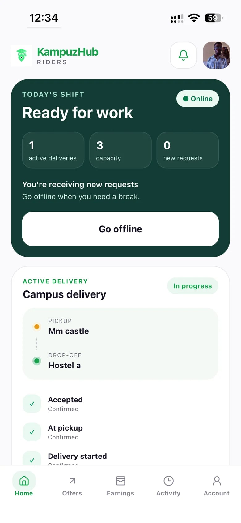 Original Rider app home showing availability controls and active campus delivery progress.